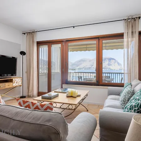 Apartment In Terrazza By Domusicily