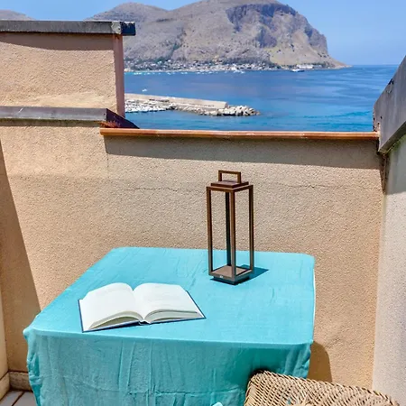 Apartment In Terrazza By Domusicily *